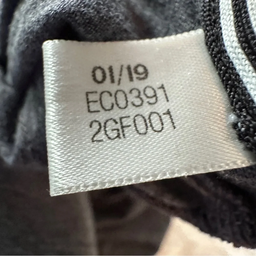 Adidas Heather Gray Climalite Tee Size Medium Minimalist Athleisure Streetwear - Picture 13 of 13